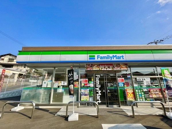 南区若久3丁目2期 1号棟 全2棟(ファミリーマート福岡柳河内二丁目店)
