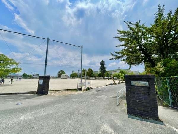 小郡市津古の中古一戸建て(小郡市立三国小学校)