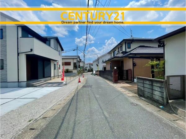 南区花畑3丁目4期 1号棟 全1棟(前面道路含む現地写真)
