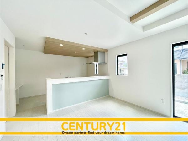 南区花畑3丁目4期 1号棟 全1棟(リビング)