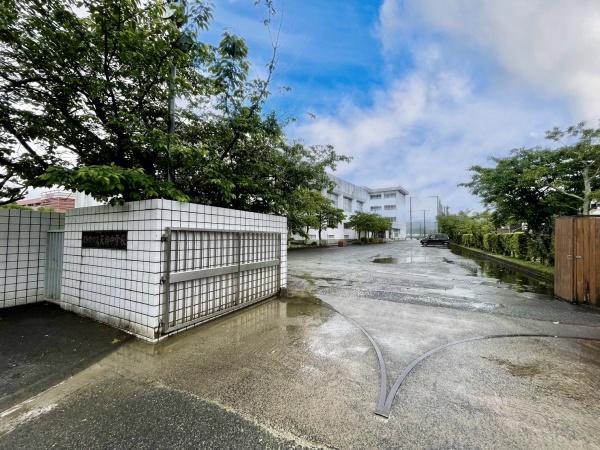 筑紫野市上古賀3丁目2期 1号棟 全1棟(筑紫野市立天拝中学校)
