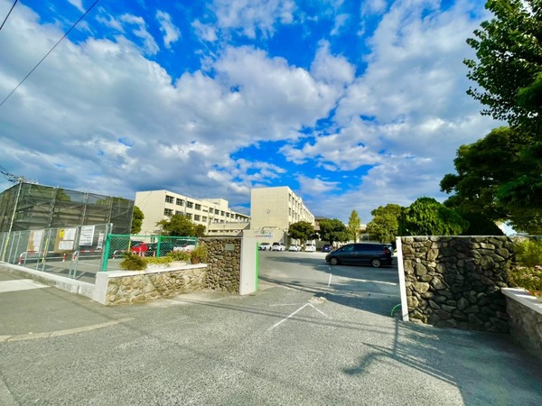 福岡市南区和田2丁目の土地(福岡市立三宅中学校)