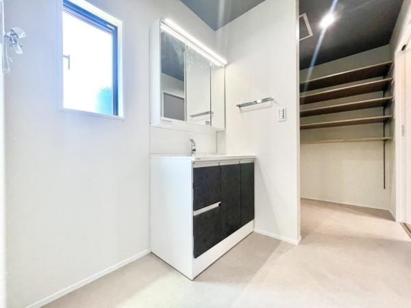 城南区片江3丁目　1号棟　全1棟