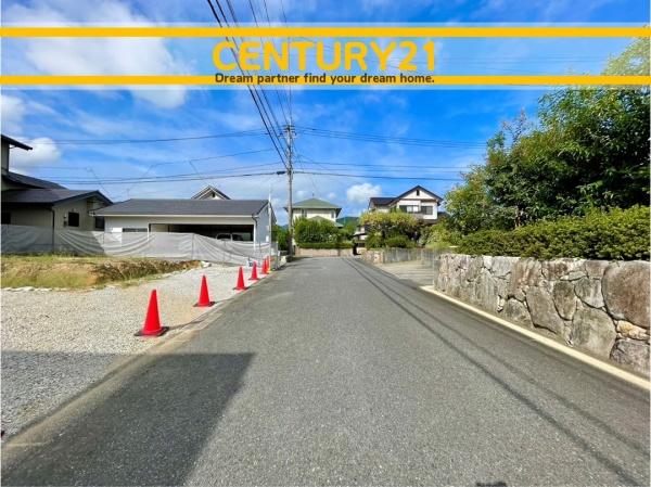 鳥栖市弥生が丘5丁目　全1棟
