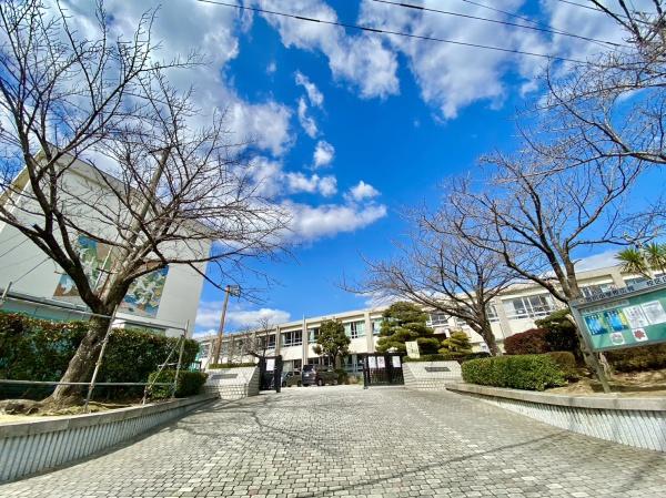 久留米市合川町5期 8号棟 全2棟(久留米市立合川小学校)