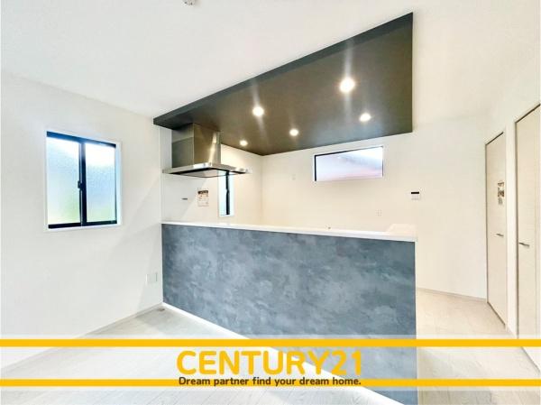 南区皿山1丁目5期　全1棟