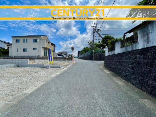 太宰府市青山2丁目3期 1号棟 全2棟(前面道路含む現地写真)