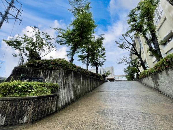 大野城市筒井１丁目の土地(大野城市立御陵中学校)