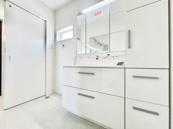 春日市松ケ丘2丁目　全1棟