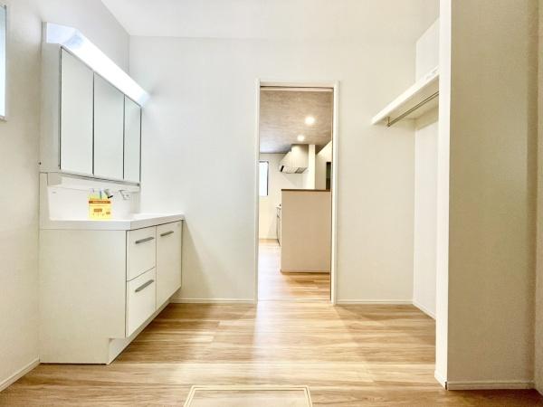 南区曰佐5丁目3期　1号棟　全2棟