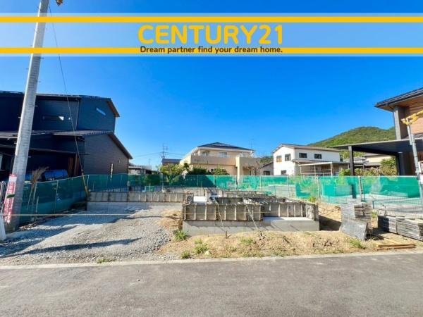 久留米市高良内町第十一　1号棟　全2棟