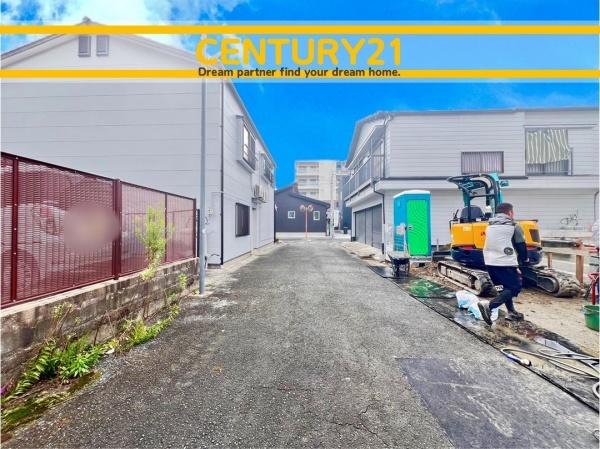 久留米市南2丁目第8 全1棟(前面道路含む現地写真)