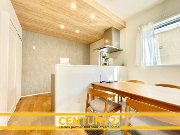 佐賀市八戸溝1丁目　全1棟