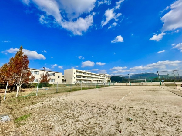 太宰府市青葉台1丁目第一　2号棟　全2棟(太宰府市立太宰府西中学校)