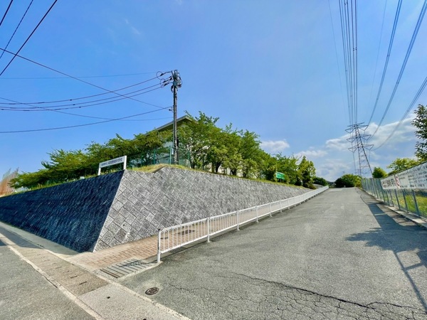 筑紫野市光が丘5丁目1期　1号棟　全2棟(筑紫野市立筑紫野南中学校)
