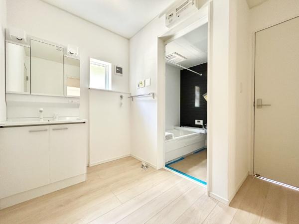朝倉市堤第5　2号棟　全3棟