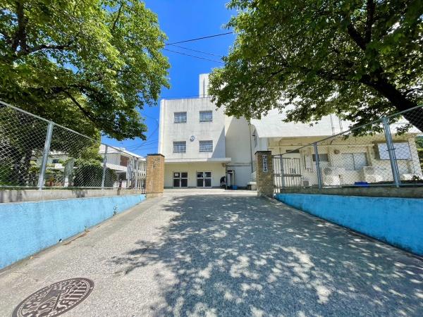 福岡市早良区重留１丁目の土地(福岡市立入部小学校)