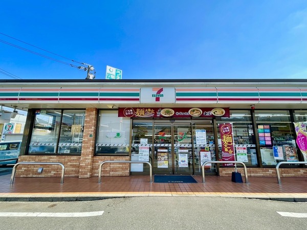 南区柏原2丁目　1号棟　全2棟(セブンイレブン福岡鶴田4丁目店)