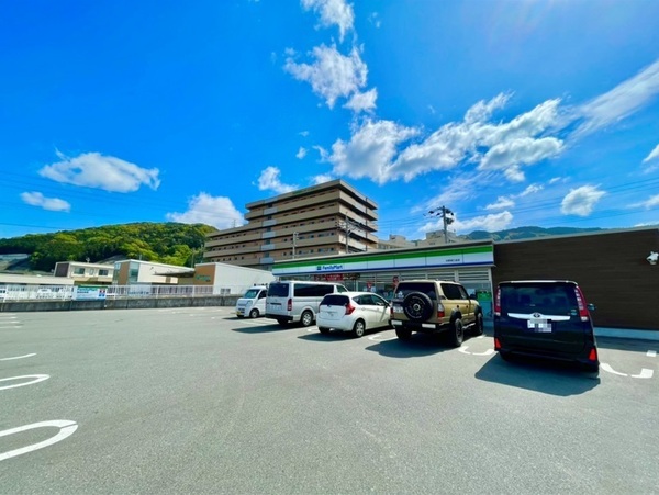 大野城市大城2丁目2期　全1棟(ファミリーマート大野城乙金店)
