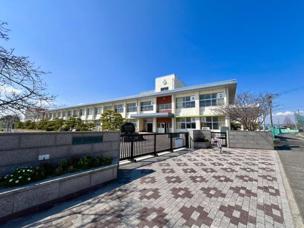 佐賀市東与賀町田中　全1棟(佐賀市立東与賀小学校)
