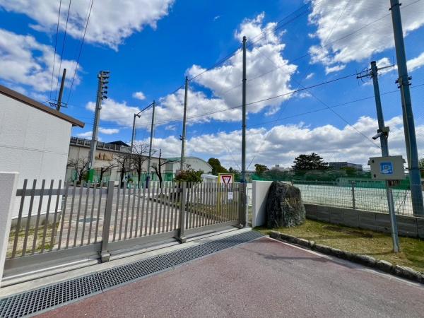 久留米市諏訪野町の中古一戸建て(久留米市立西国分小学校)