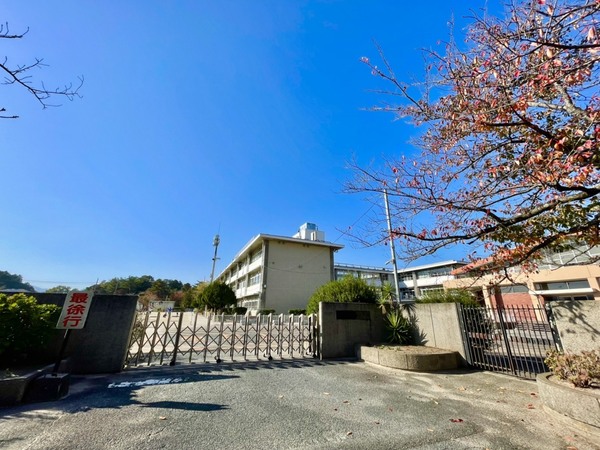 春日市紅葉ケ丘西7丁目1期　1号棟　全2棟(春日市立春日南小学校)