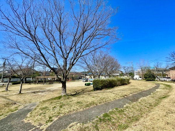 南区柳河内1丁目2期　全1棟(長住東公園)
