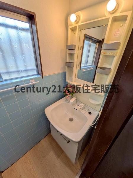 東大阪市荒本北１丁目の中古一戸建て