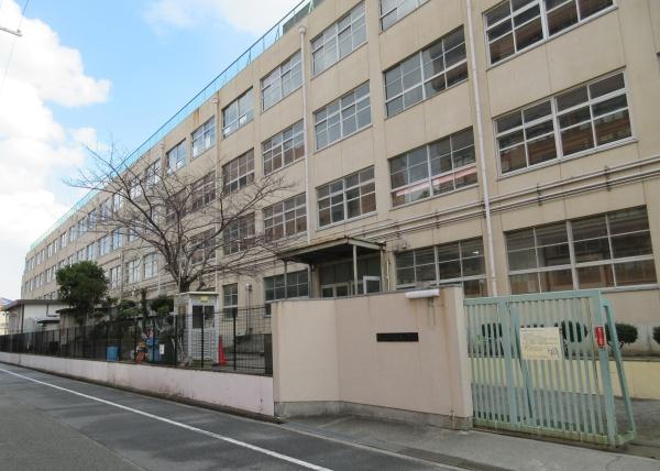 新着　シャルム小坂壱番館　3F(東大阪市立西堤小学校)