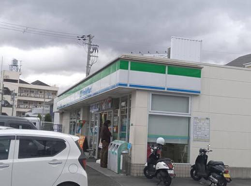 新着　シャルム小坂壱番館　3F(ファミリーマート高井田元町店)