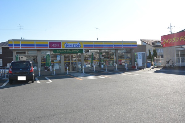 エルデ 下妻市下妻12期 全3棟 2号棟(ミニストップ下妻店)