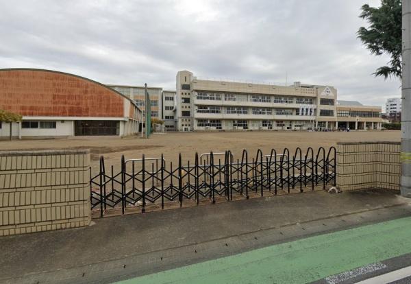 エルデ 小山市粟宮5期 全3棟 2号棟(小山市立小山第二中学校)