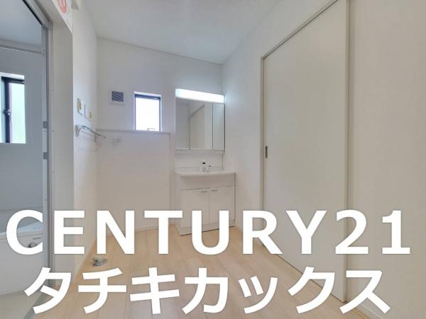 クレイドルガーデン　下妻市下妻乙第１２　全４棟　１号棟