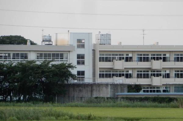 白岡市高岩の新築一戸建(白岡市立篠津中学校)