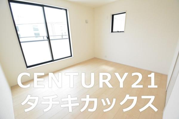 リーブルガーデン　白岡市小久喜第４　全２棟　２号棟