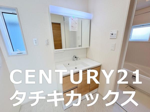 ブルーミングガーデン　久喜市青毛１丁目　全４棟　１号棟