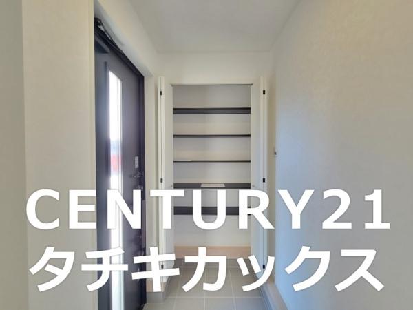 クレイドルガーデン　小山市東間々田第８　全１棟