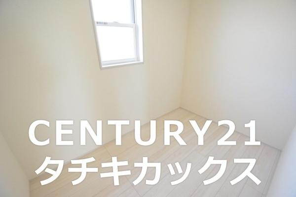 リーブルガーデン　古河諸川第１３　全２棟　１号棟