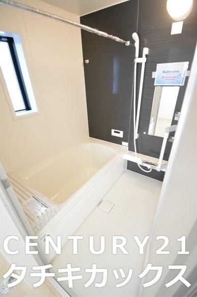 クレイドルガーデン　常総市新石下第８　全２棟　２号棟