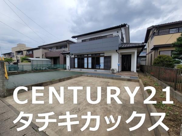 筑西市下岡崎２丁目　中古住宅