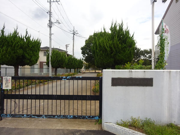古河市西牛谷の中古一戸建て(古河市立西牛谷小学校)