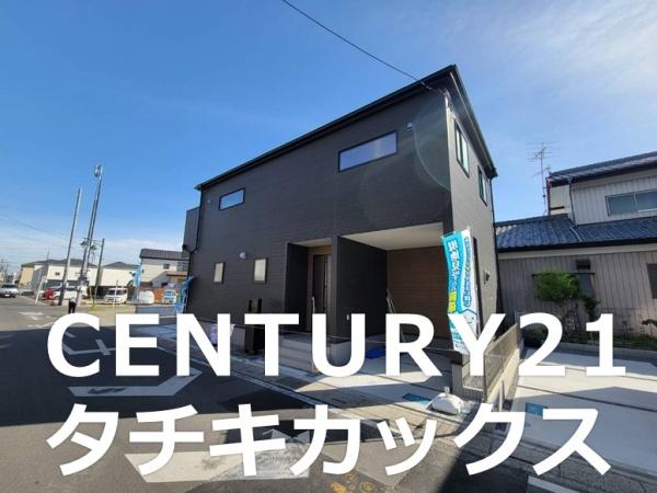 リーブルガーデン　春日部市一ノ割第８　全２棟　２号棟