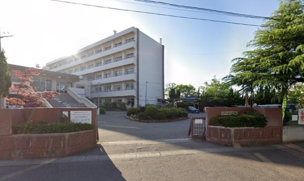 クレイドルガーデン　杉戸町下高野第２２　全１棟(杉戸町立杉戸中学校)