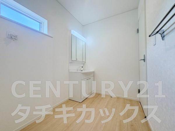 クレイドルガーデン　古河市五部第１　全２棟　１号棟（申有