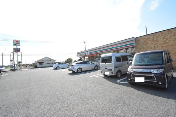 クレイドルガーデン　筑西市幸町第２１　全１棟(セブンイレブン下館玉戸南店)