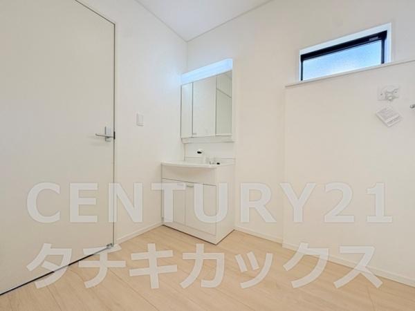 クレイドルガーデン　古河市中田第６　全２棟　２号棟