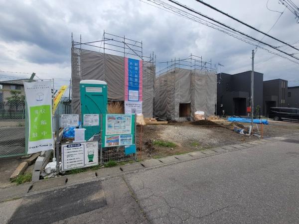 クレイドルガーデン　小山市城北第１１　全２棟　２号棟