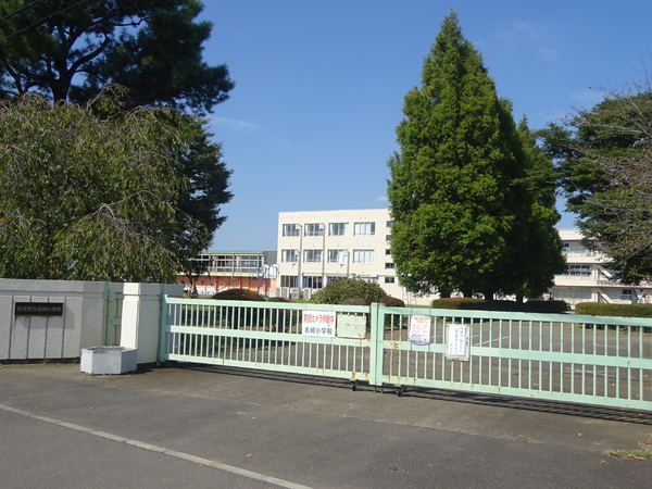 古河市尾崎の中古一戸建て(古河市立名崎小学校)
