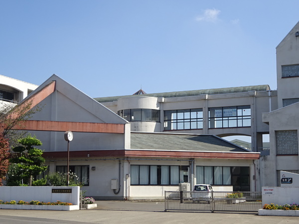 古河市仁連の土地(古河市立三和中学校)