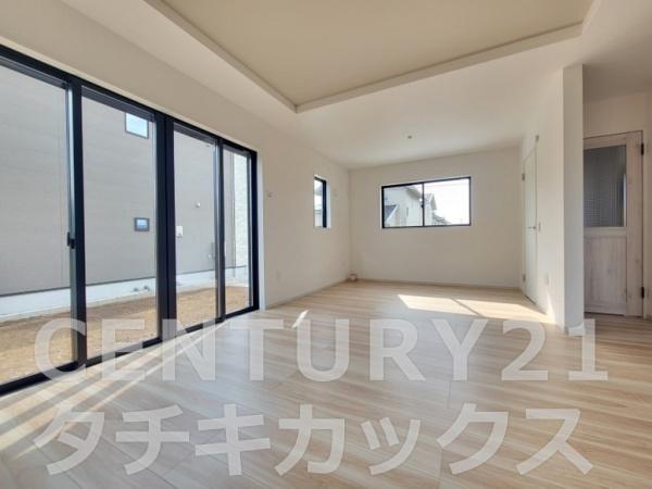 リガーレ　小山市東城南１０期　全２棟　１号棟